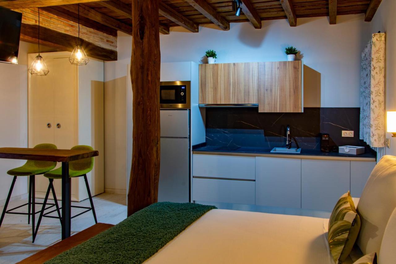 Apartamentos Cano Las Parras Hervas Exterior photo